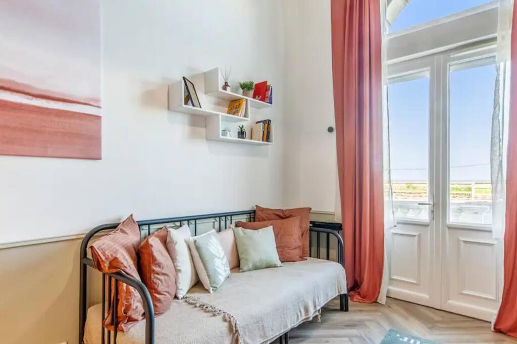 Juste La Plage - Studio Classe 3 Etoiles - Face A La Mer Houlgate Exterior foto